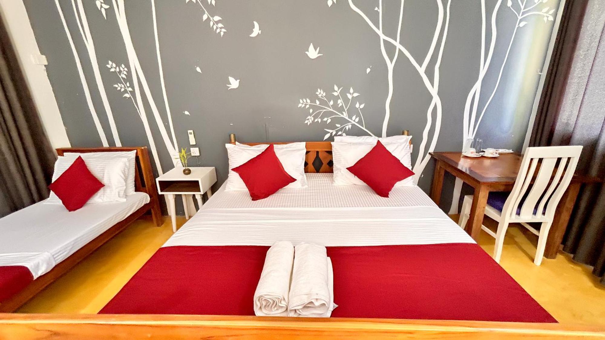 Canberra Holidays - Mirissa Hotel Ngoại thất bức ảnh